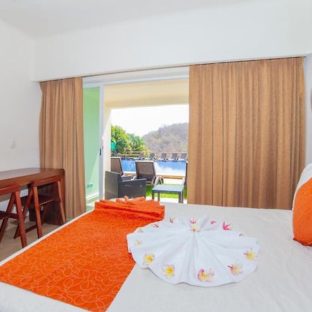 Princess Mayev Santa Cruz Huatulco Exterior foto