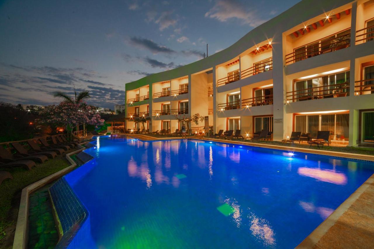Princess Mayev Santa Cruz Huatulco Exterior foto